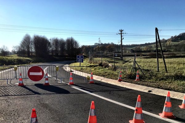 Dimanche 18 novembre dans la matinée, l'A4 reste fermée à hauteur de Ste Marie-aux-Chênes.