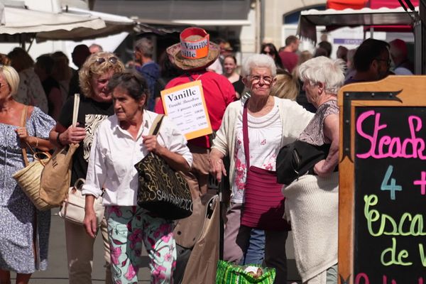 À Créon, les habitants se mobilisent pour le deuxième tour des élections législatives.