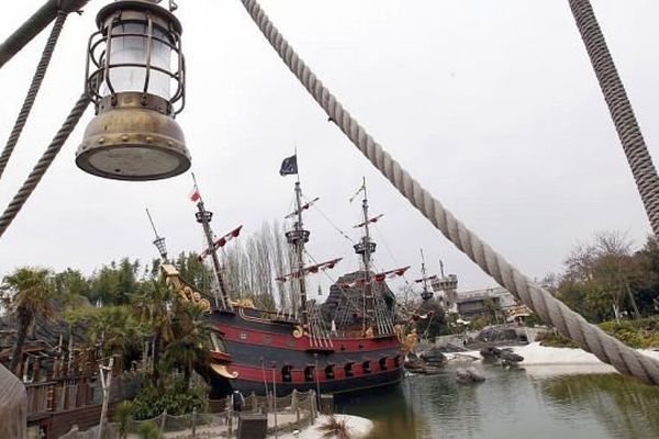 L'entrée de l'attraction Pirates des Caraïbes, à Disneyland Paris (Marne-la-Vallée), où un enfant a été victime d'un accident, mercredi 30 octobre 2013. 