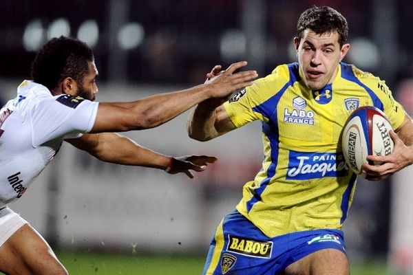 Jean-Marcellin Buttin a été retenu par Philippe Saint-André dans le groupe des 33 pré-selectionnés pour le prochain Tournoi des 6 Nations. Le joueur de l'ASM Clermont Auvergne a été préféré a Maxime Médard et jugé "plus régulier" par le sélectionneur du XV de France.