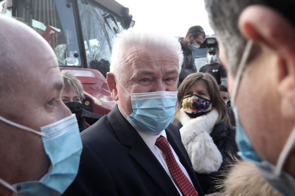 Jean-Marie Bernard à sa sortie du tribunal après trois heures d'audience.