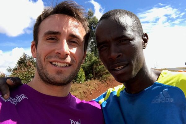 Le Toulousain Pierre Rizo lors de son dernier voyage au Kenya.