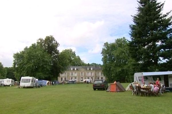 Du camping en pleine nature et ni plus ni moins la vie de château