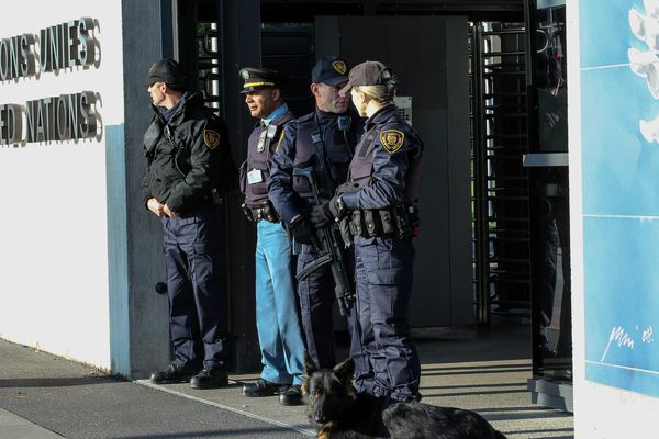 Les forces de l'ordre protègent les bâtiments sensibles dont le site de l'ONU à Genève