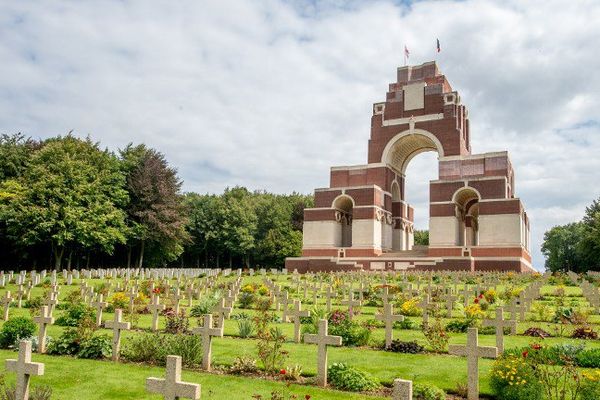 Le mémorial franco-britannique de Thiepval. PHILIPPE HUGUEN / AFP