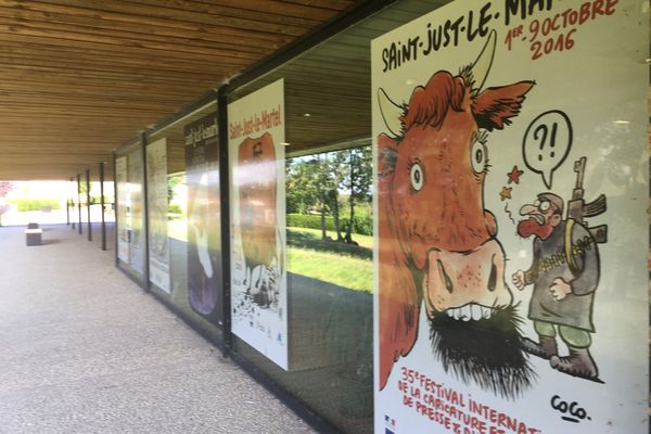 Les signataires de la tribune se sont engagés pour le projet parisien, au grand dam du Centre permanent de la caricature et du dessin de presse de Saint-Just-le-Martel.