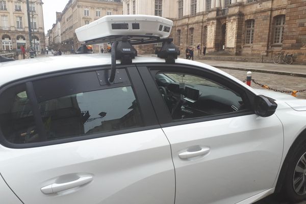 Après Rennes depuis 1er janvier 2024 (Voir photo), une voiture LAPI circule également à Nancy pour relever les infractions au stationnement.