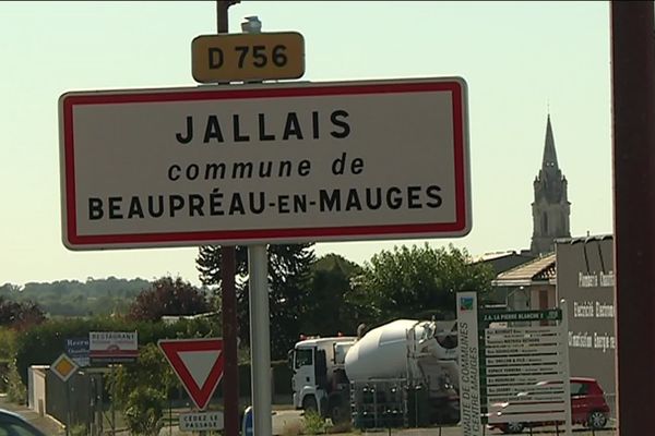 La commune déléguée de Jallais a perdu 2 médecins cet été. Elus, professionnels et habitants font tout pour accueillir un nouveau médecin.