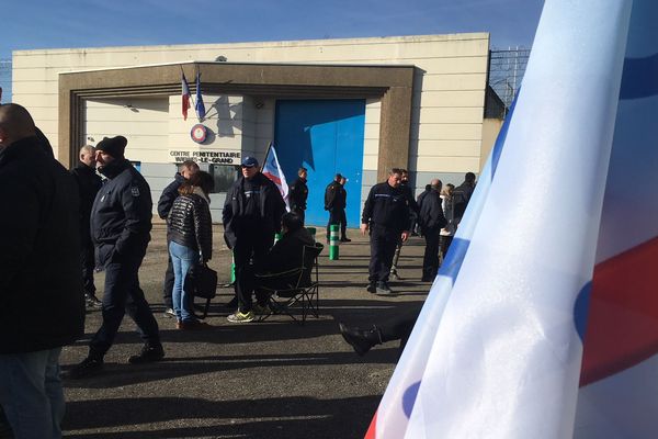 blocage de la prison de Varennes-le-grand le 24 janvier 2018