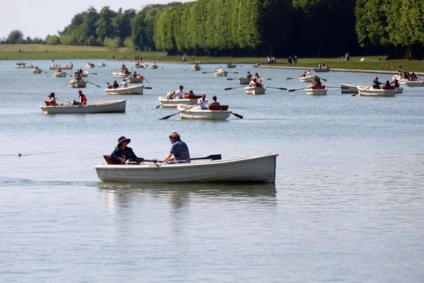 Barques le long du Grand Canal du château de Versailles - Yvelines (78)