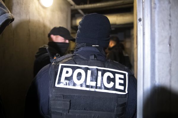 Illustration. Deux hommes ont été mis en examen pour détention et transport d’arme, a indiqué le parquet de Grenoble ce jeudi 21 décembre.