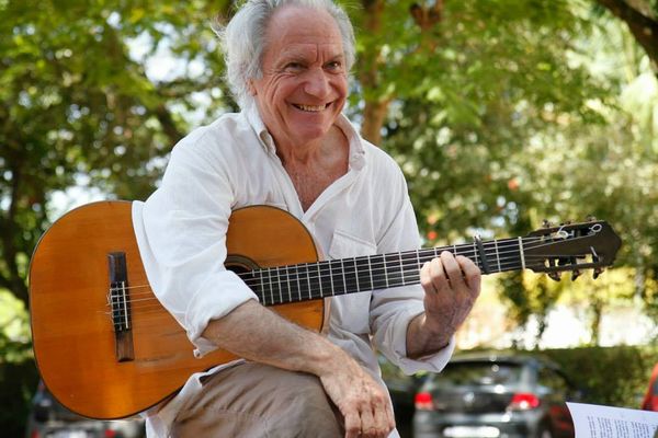 Pedro Soler au Festival Artes Vertentes au Brésil en 2013