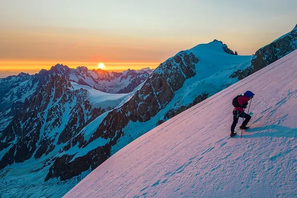 Sunrise up Mont Blanc