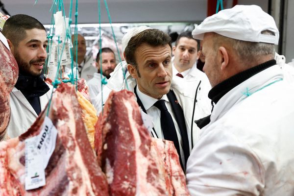 Emmanuel Macron en déplacement à Rungis, ce mardi 21 février.