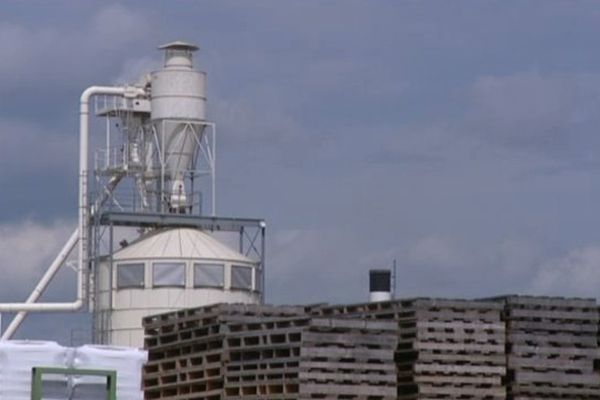 C'est dans un silot tel que celui-ci que la sciure de bois s'est embrasée