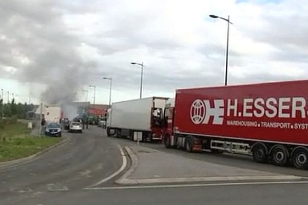 Lidl a promis de faire des efforts sur la question du lait et s'est engagé à distribuer un lait 100% français dans l'ensemble des magasins d'ici la fin de la semaine.