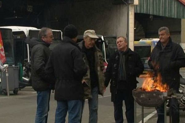 Piquet de grève au dépôt de bus de La Capelette à Marseille