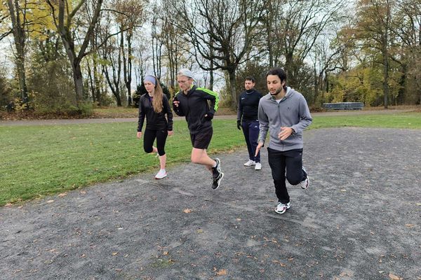 Margot, Julien, Neil et Bilal ont commencé leur préparation pour le Mara'don du sang.