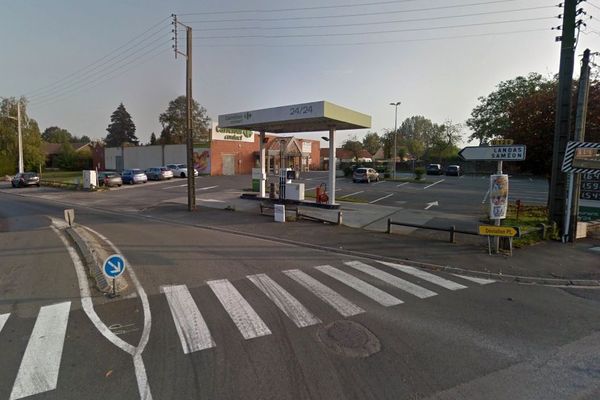 La victime a été braquée alors qu'elle faisait un plein de carburant dans cette station à Beuvry-la-Forêt.