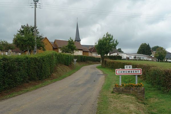 Ciel nuageux ce MERCREDI dans l'Orne, où le nom d'un village d'à peine 200 habitants rayonne dans le monde entier.