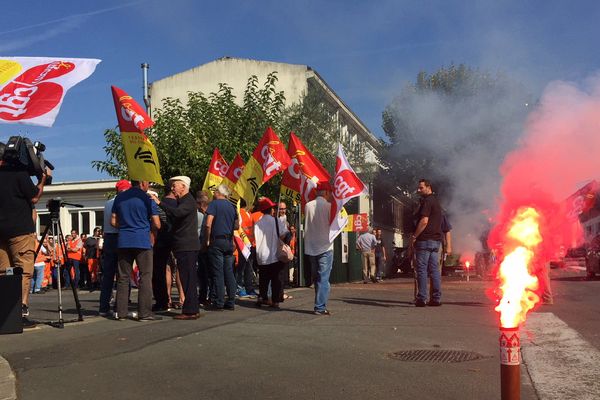 Manifestation SNCF à Saintes