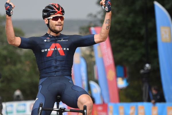 Avec une tunique arc-en-ciel et quatre étapes du Giro, 2020 fut l'année de sa révélation. Vainqueur d'une étape de l'Étoile de Bessèges ce 6 février, Filippo Ganna montre qu'il faudra compter sur lui en 2021.