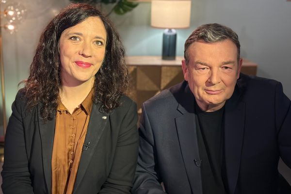 Lucie Berelowitsch, directrice du théâtre du Préau est l'invitée de Jacques Perrotte dans l'émission culturelle de France 3 Normandie, Bavette normande.