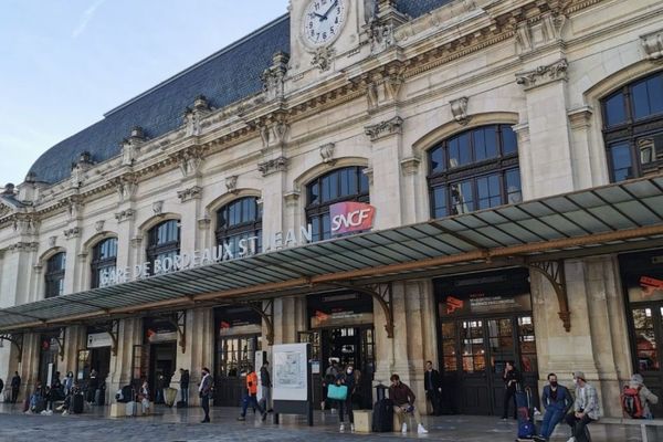 Dernier jour avant le confinement, à la gare de Bordeaux ce jeudi 29 octobre.