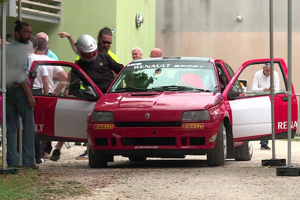 Un rallye organisé au profit des enfants orphelins des sapeurs-pompiers à Douhet, en Charente-Maritime (17).