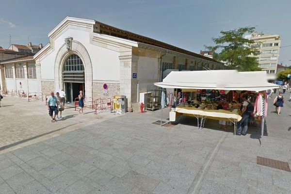 Le studio photo "Sold Out" est installé derrière le marché couvert, près de l'église Saint-Sébastien à Nancy (54).