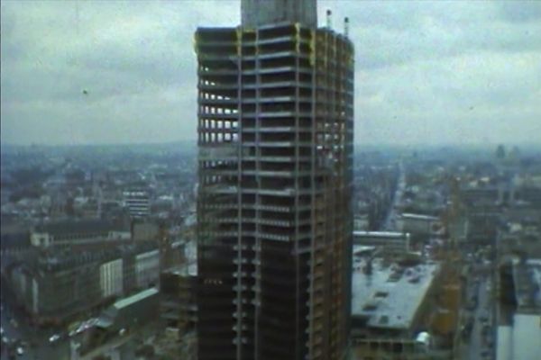 La tour Montparnasse, un gratte-ciel à la française