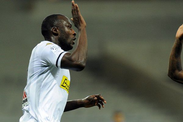 Cheikh N'Doye lors de la rencontre entre Angers SCO et Toulouse FC