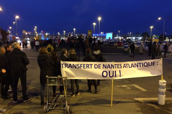 La dernière manifestation des opposants avait réuni 200 personnes aux abords de l'aéroport de Nantes-Atlantique.