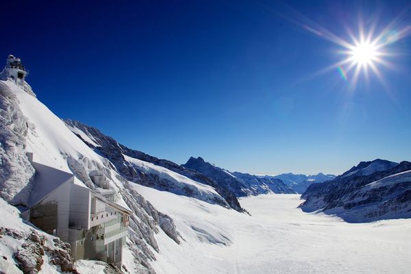 Station de la Jungfrau et son observatoire astronomique le Sphinx  