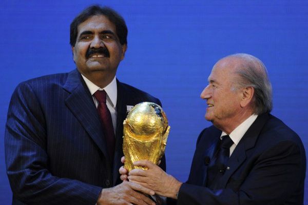 Sheikh Hamad bin Khalifa Al-Thani émir du Qatar et Joseph Blatter en 2010