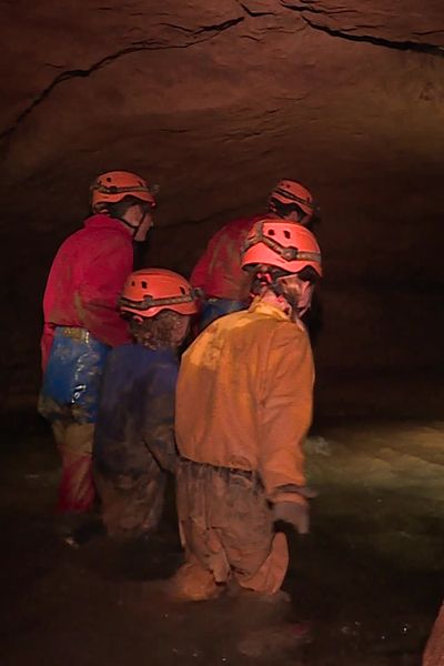 La spéléologie ne se pratique pas qu'à la Montagne, mais dans les Deux-Sèvres aussi.