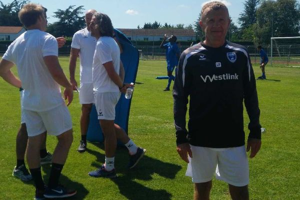 Patrice Lair, lors de son premier entraînement avec les Chamois Niortais, le 21 juin 2018.