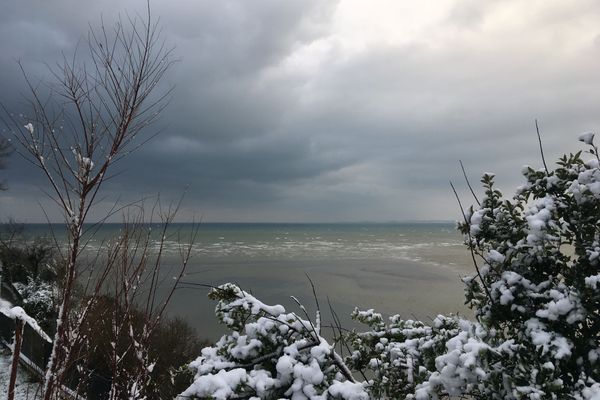 Neige sur la baie de Saint Brieuc