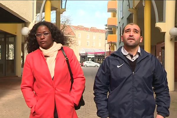 Les médiateurs sont désormais obligés de remplir des fiches pour le Grand Dijon. Image de Gabriel Talon.