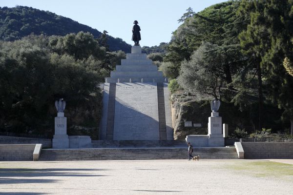 À l'occasion de la venue du pape François à Ajaccio ce dimanche 15 décembre, un concert sera organisé sur la place du Casone, avant la messe en plein air célébrée par le souverain pontife.