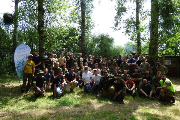 S.A.B Airsoft Besançon ainsi que les participants à la journée caritative contre la mucoviscidose.