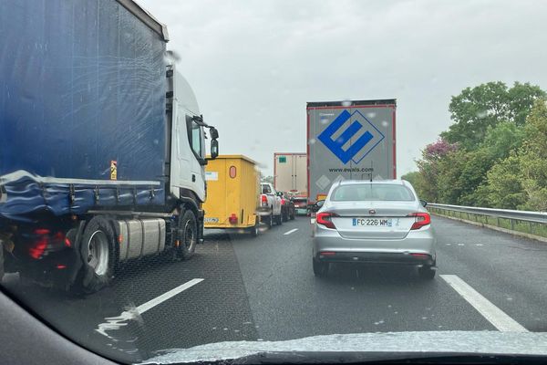 Un important bouchon s'est formé sur l'autoroute A9 après l'accident. - archives.