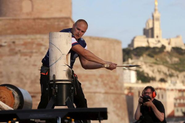 Pierre Puybaret au Champion trophy "Stihl Timbersports" à Marseille le 26 mai 2018.