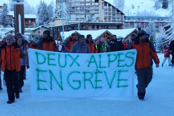 En février 2016, des salariés des Deux-Alpes s'étaient mis en grève pour réclamer des augmentations de salaires et des effectifs supplémentaires.