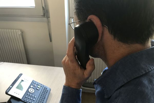 Pendant la situation inédite de confinement, le Secours Catholique de l’Isère a mis en place un dispositif d’écoute téléphonique, grâce à un numéro vert d’appel gratuit.