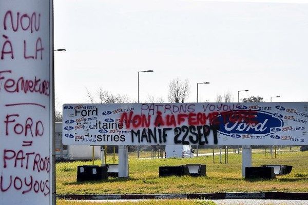 Le site de Blanquefort en Gironde où les slogans décrivent la colère