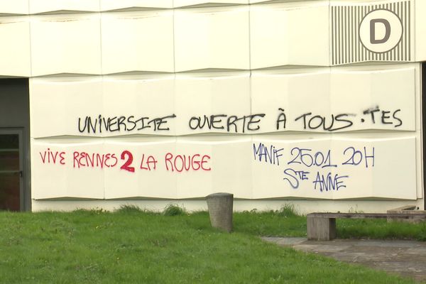 L'université Rennes2, parfois surnommée "Rennes 2 la rouge"
