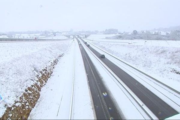 La neige sur l'autoroute A38 ce matin à 8h30