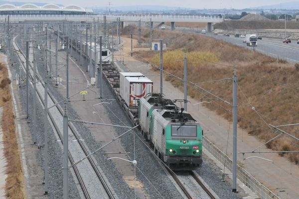 Le premier de train de fret qui a circulé sur la nouvelle ligne LGV Nîmes-Montpellier - 10 décembre 2017