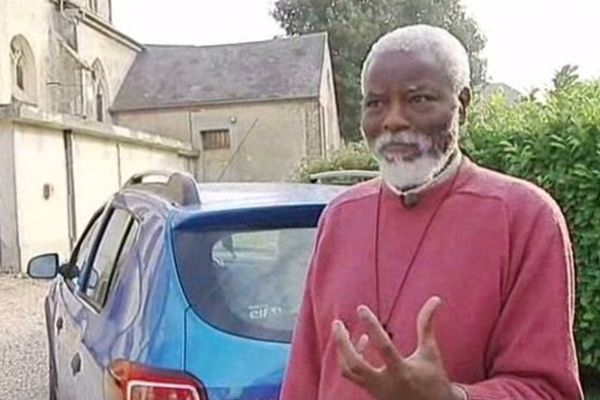 Le père Zacharie et sa nouvelle voiture, Livarot, 25 septembre 2013